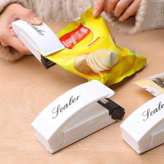 Plastic Heat Bag Sealer Food Packaging Sealing Machine


Description:
Seal the deal on freshness with our innovative Bag Sealer – your kitchen's new best friend! This compact device quickly and evenly seals bags, effectTrendozyTrendozyPlastic Heat Bag Sealer Food Packaging Sealing Machine